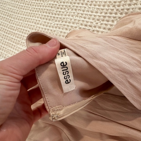 Essie Pale Pink Linen ruffle dress - Picture 3 of 4